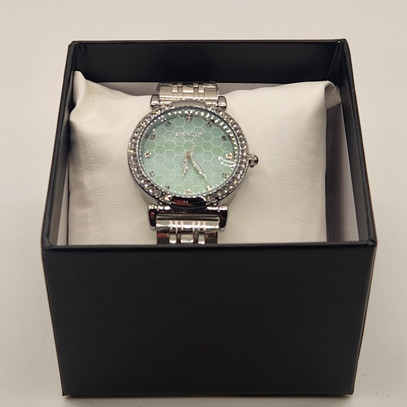 Invicta Wildflower Women\'s Quartz Watch w/Green & Bling! main image 2